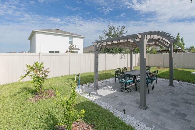 2839 MAIDEN GRASS ISLE, Wesley Chapel, FL 33543