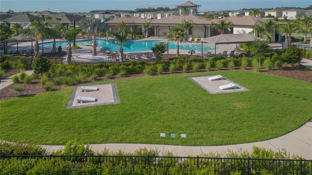 2839 MAIDEN GRASS ISLE, Wesley Chapel, FL 33543