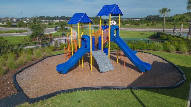 2839 MAIDEN GRASS ISLE, Wesley Chapel, FL 33543