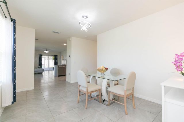 2839 MAIDEN GRASS ISLE, Wesley Chapel, FL 33543