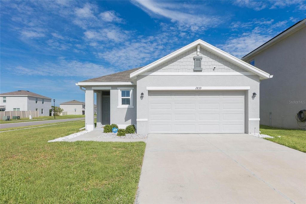2839 MAIDEN GRASS ISLE, Wesley Chapel, FL 33543