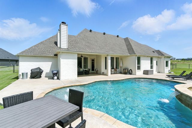 363 Red Bird Drive, Springtown, TX 76082