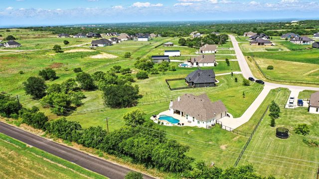 363 Red Bird Drive, Springtown, TX 76082