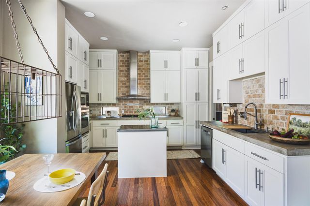 2804 Wilson ST B, Austin, TX 78704