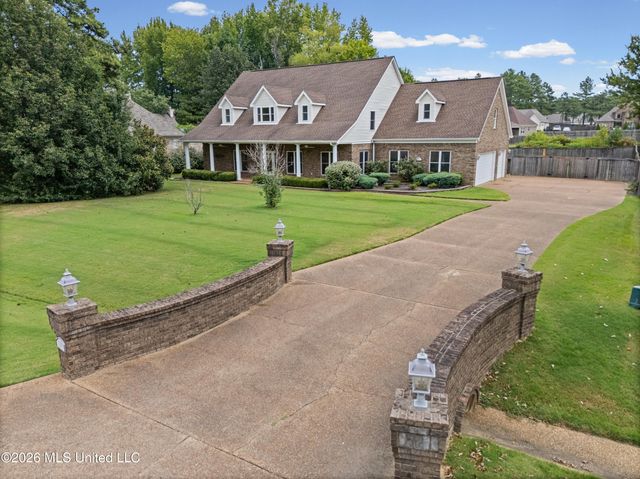 5294 Meadow Pointe Drive, Southaven, MS 38672