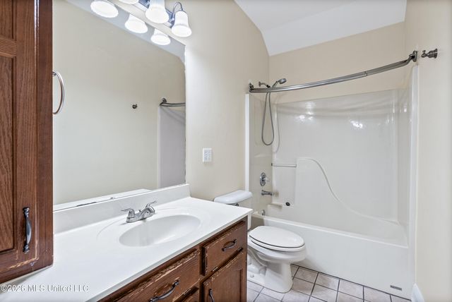 5294 Meadow Pointe Drive, Southaven, MS 38672