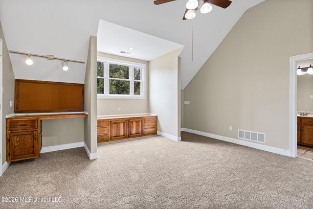5294 Meadow Pointe Drive, Southaven, MS 38672