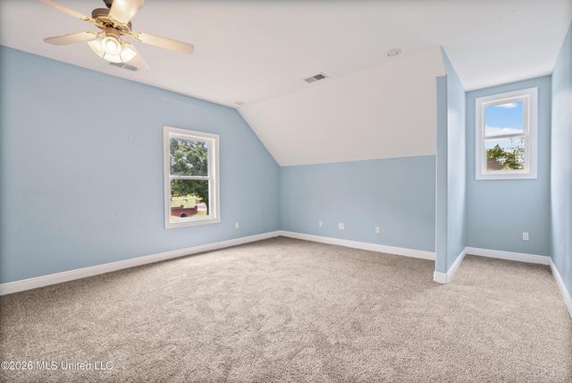 5294 Meadow Pointe Drive, Southaven, MS 38672
