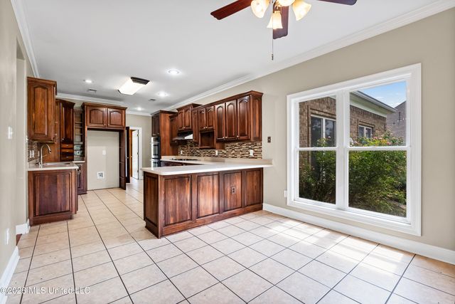 5294 Meadow Pointe Drive, Southaven, MS 38672