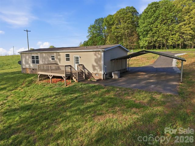 3958 Sulphur Springs Road, Hiddenite, NC 28636