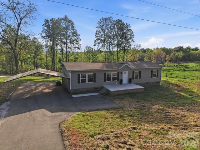 3958 Sulphur Springs Road, Hiddenite, NC 28636