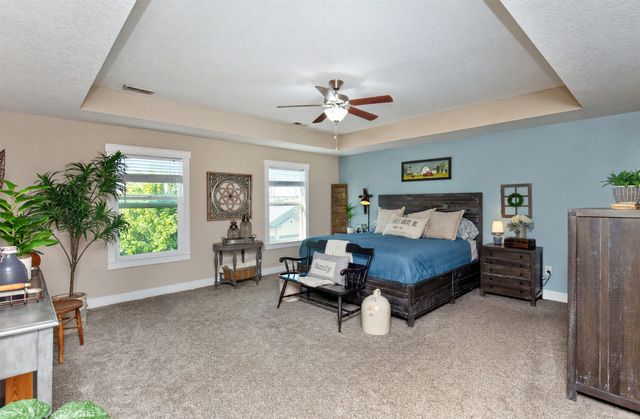 317 W High Road, Norwalk, IA 50211