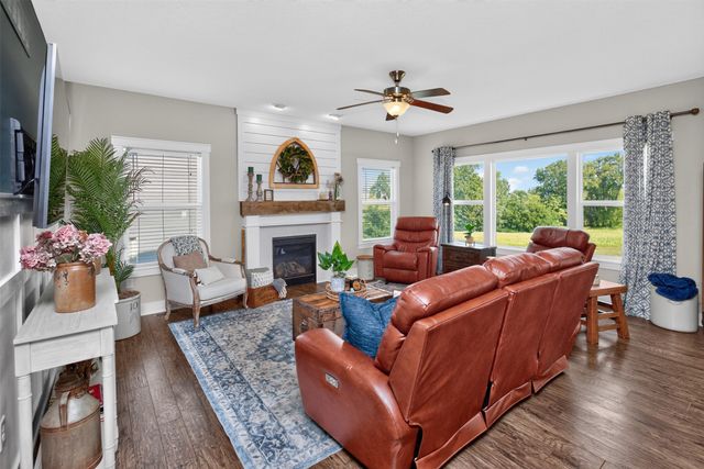 317 W High Road, Norwalk, IA 50211