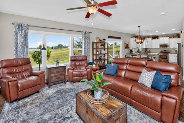 317 W High Road, Norwalk, IA 50211