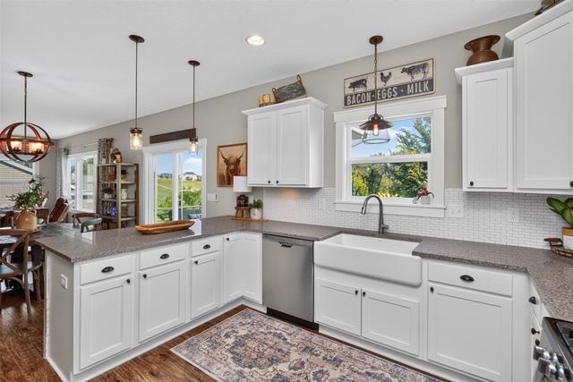 317 W High Road, Norwalk, IA 50211