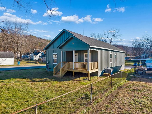 116 Hickory Street, Rossville, GA 30741