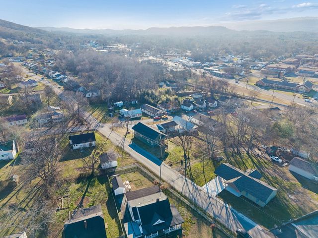 116 Hickory Street, Rossville, GA 30741