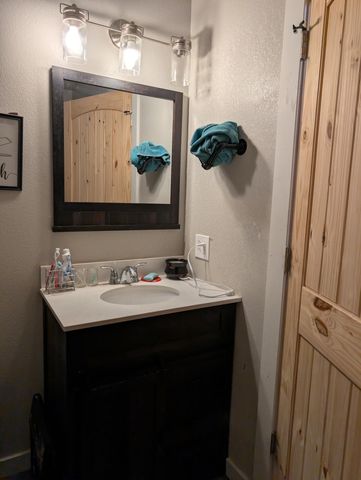 983 Thyme Road, Billings, MO 65610