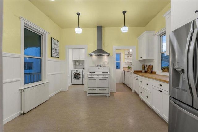 621 Sumner Street, Santa Cruz, CA 95062