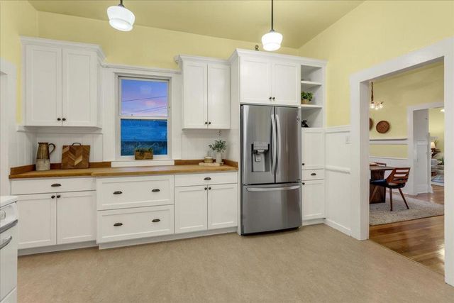 621 Sumner Street, Santa Cruz, CA 95062