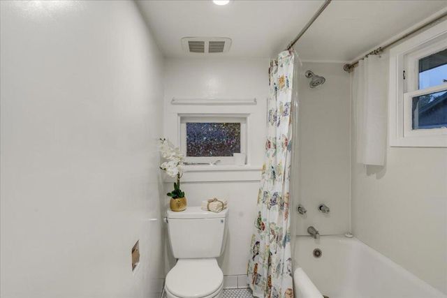 621 Sumner Street, Santa Cruz, CA 95062