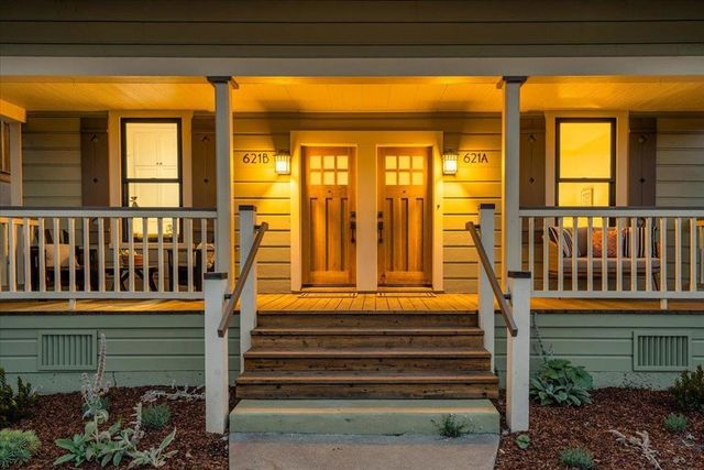621 Sumner Street, Santa Cruz, CA 95062