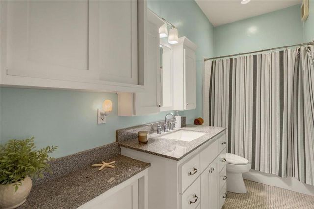 621 Sumner Street, Santa Cruz, CA 95062