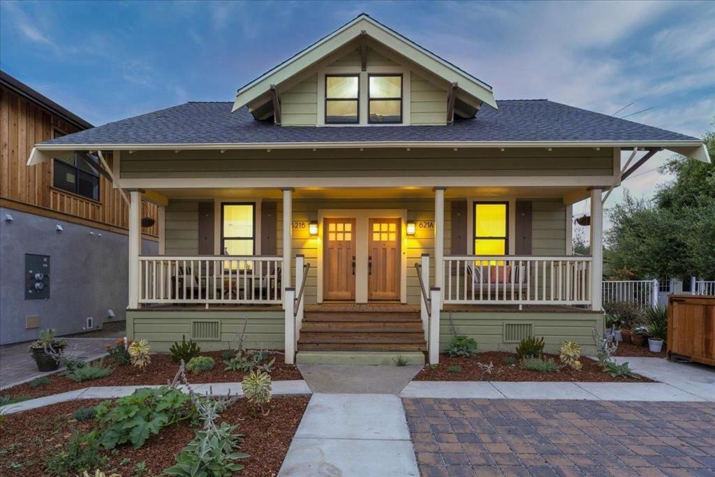621 Sumner Street, Santa Cruz, CA 95062