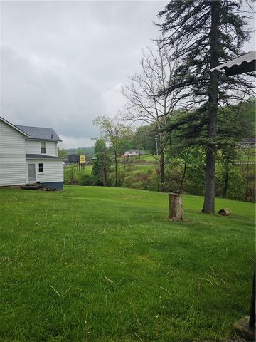 691 Old State Route 66, Hempfield Twp, PA 15601