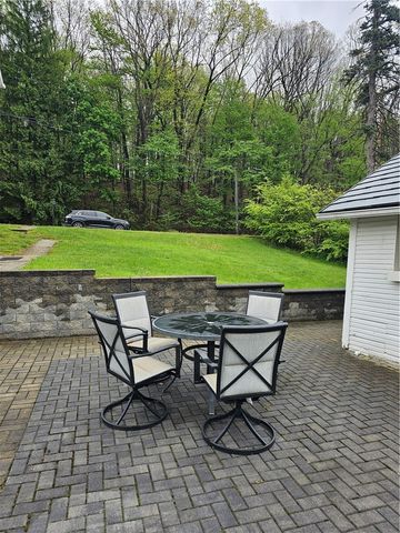 691 Old State Route 66, Hempfield Twp, PA 15601