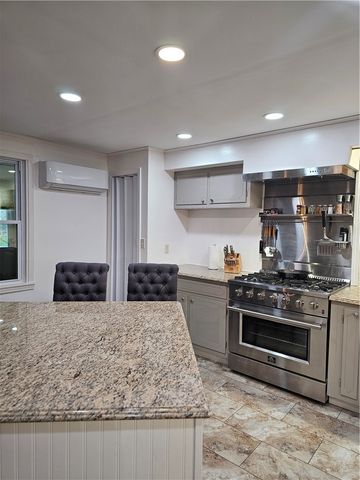 691 Old State Route 66, Hempfield Twp, PA 15601