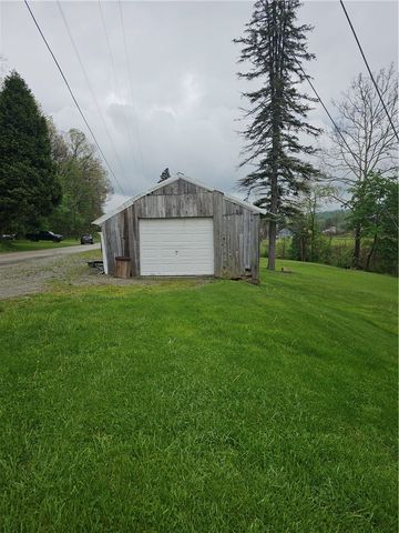 691 Old State Route 66, Hempfield Twp, PA 15601