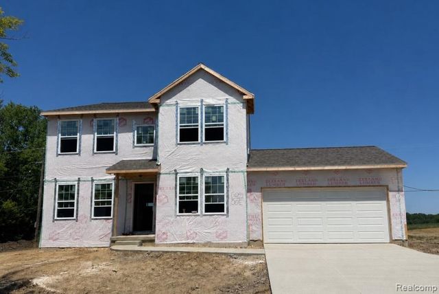 6044 Lahring Road, Fenton Charter Township, MI 48451