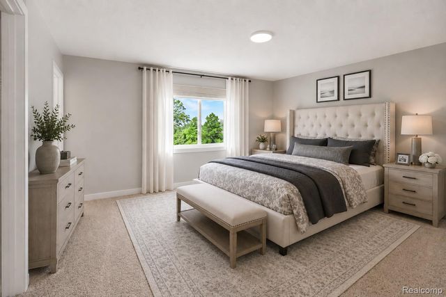 6044 Lahring Road, Fenton Charter Township, MI 48451