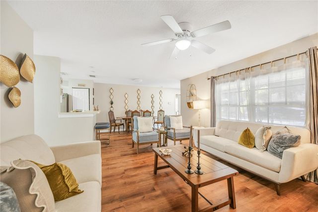 10318 SUMMERVIEW CIRCLE, Riverview, FL 33578