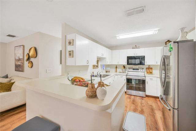 10318 SUMMERVIEW CIRCLE, Riverview, FL 33578