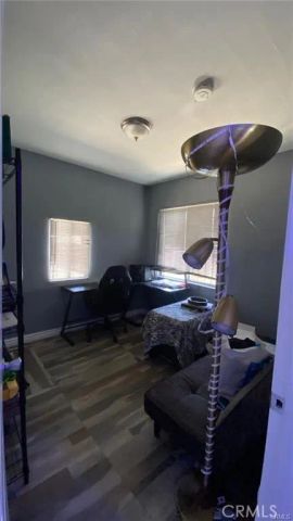 5151 3rd, Los Angeles, CA 90043