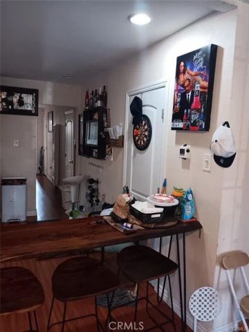 5151 3rd, Los Angeles, CA 90043