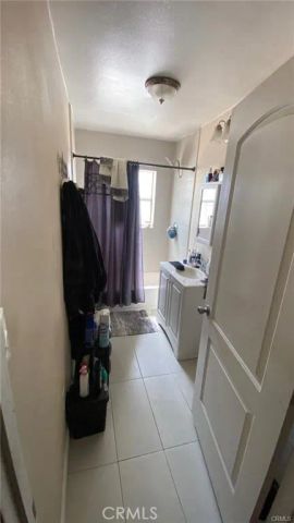 5151 3rd, Los Angeles, CA 90043