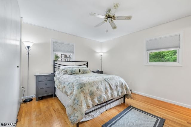 11 Fairview Ave, Newton Town, NJ 07860