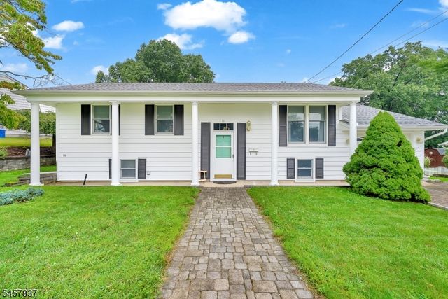 11 Fairview Ave, Newton Town, NJ 07860