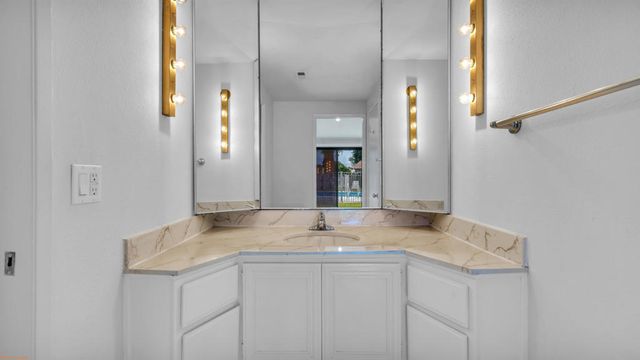 5985 Spoon Road, Palm Springs, CA 92264