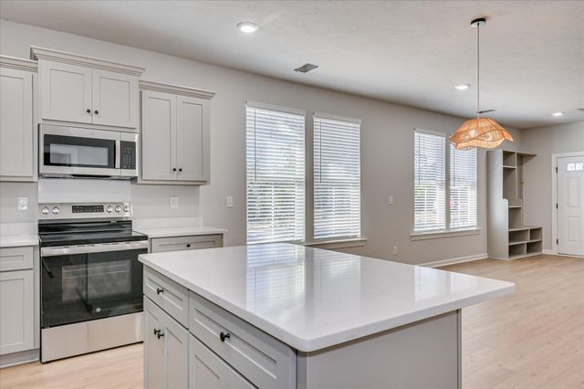 105 Cumberland Avenue, Beech Island, SC 29841