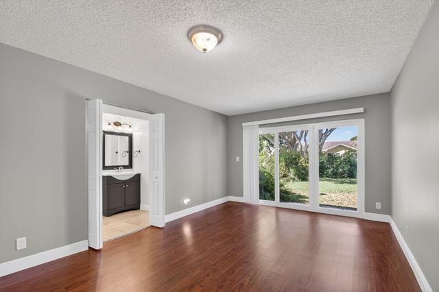 18093 104th Terrace S, Boca Raton, FL 33498