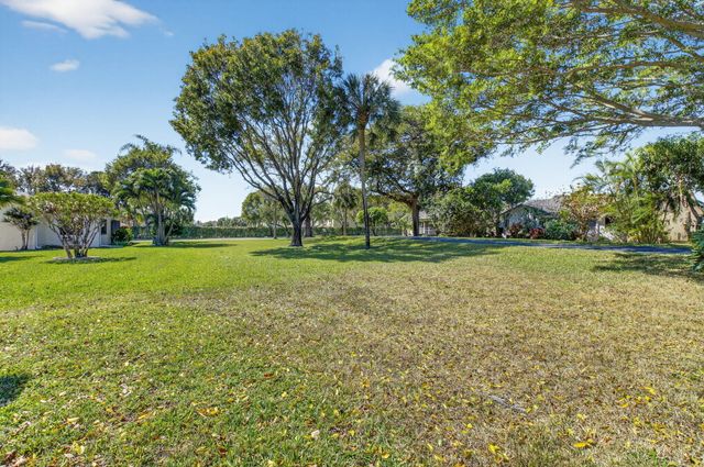 18093 104th Terrace S, Boca Raton, FL 33498