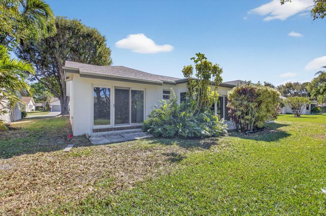 18093 104th Terrace S, Boca Raton, FL 33498