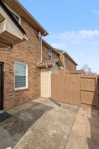 110 McMurray Cir, Nashville, TN 37211