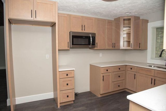 7501 Hamilton Drive, Muncie, IN 47303