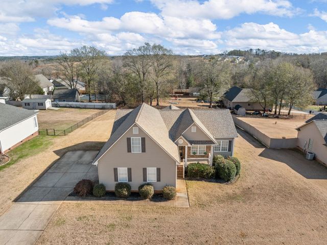 380 Saddlers Run, Chesnee, SC 29323