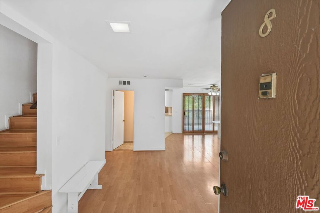 3245 Altura Avenue 8, Glendale, CA 91214 — photo 5